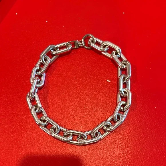 Chunky Silver Chain Necklace - Picture 3 of 3